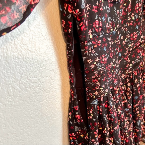 Urban Outfitters Elaine Floral Off-The-Shoulder Feminine Mini Dress, Size 0 - Picture 11 of 12